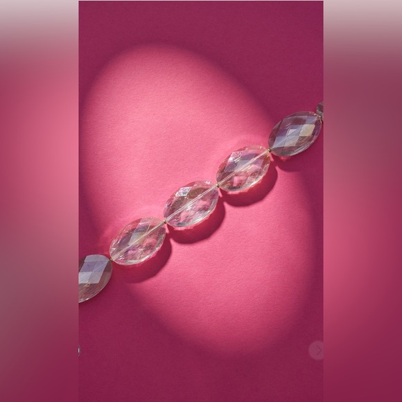 New Francesca’s Luxe Large Faceted Crystal Statement Necklace - Picture 4 of 5